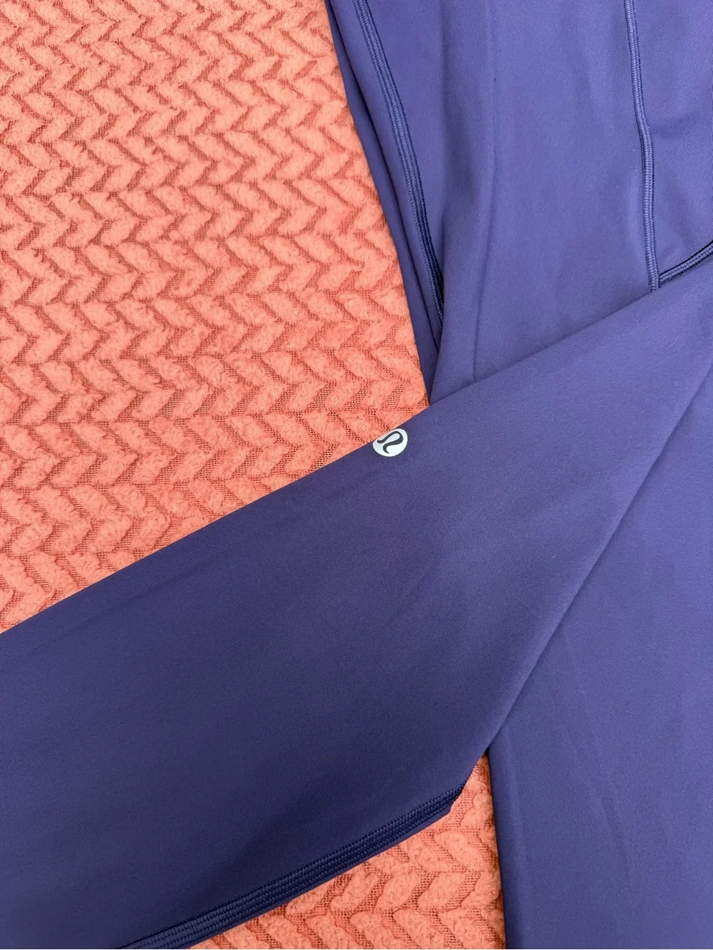 Women’s lot Lululemon 5 leggings/yoga pants mint condition! Size 6